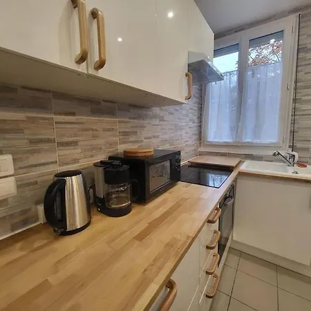 Apartment Moderne Proche Rer B